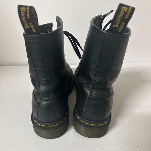 Dr. Martens Black Leather Boots with Yellow Stitching Size 8 - Picture 4 of 7